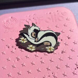 Authentic Disney Pin Sweet Dreams